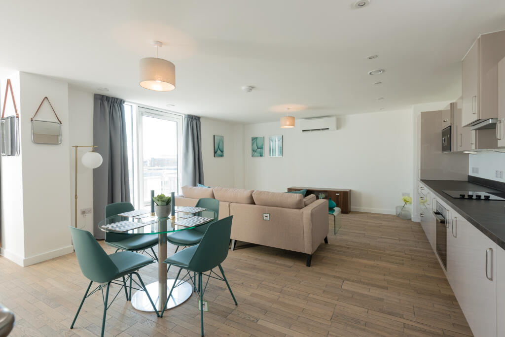Apartment in Bristol - View 2