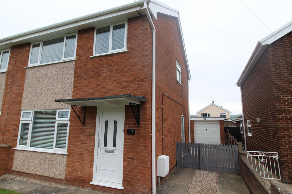 Main image of property: Lon Y Fedwen Arian, Denbigh, Denbighshire, LL16