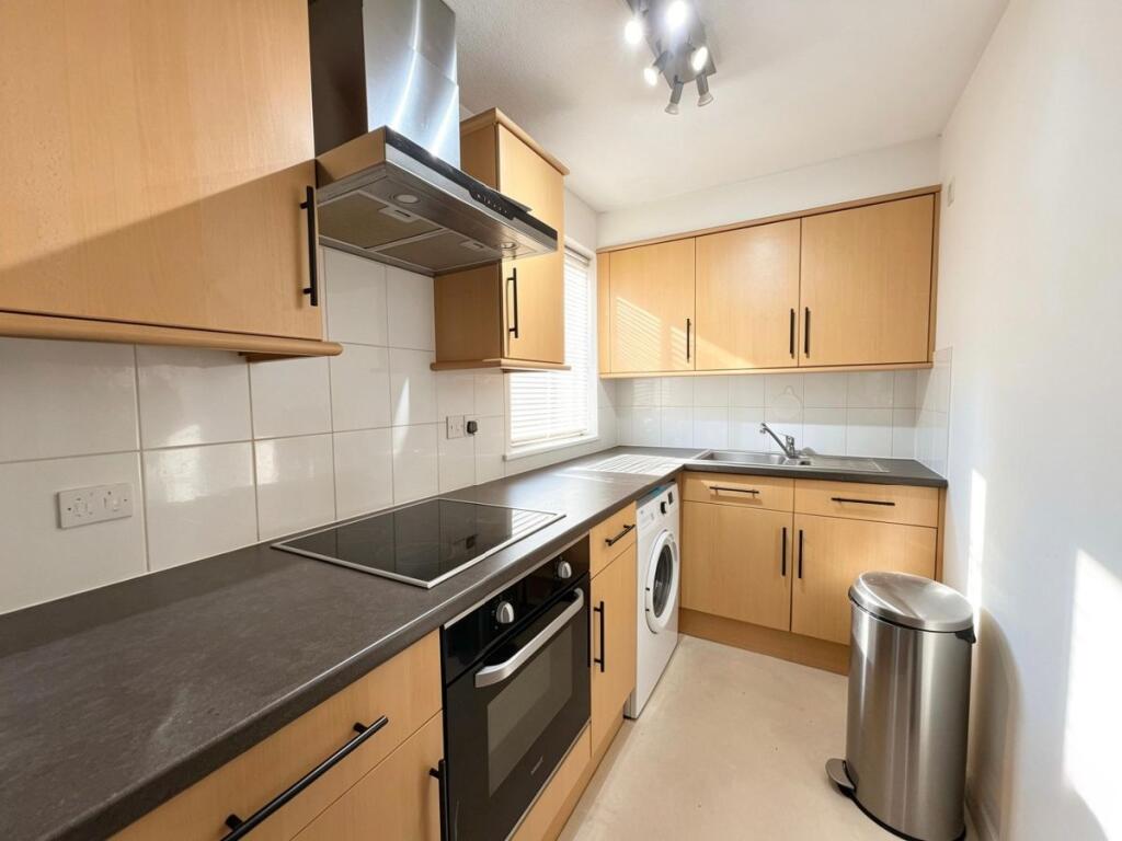 Apartment in Brentwood, Ingrave - View 3