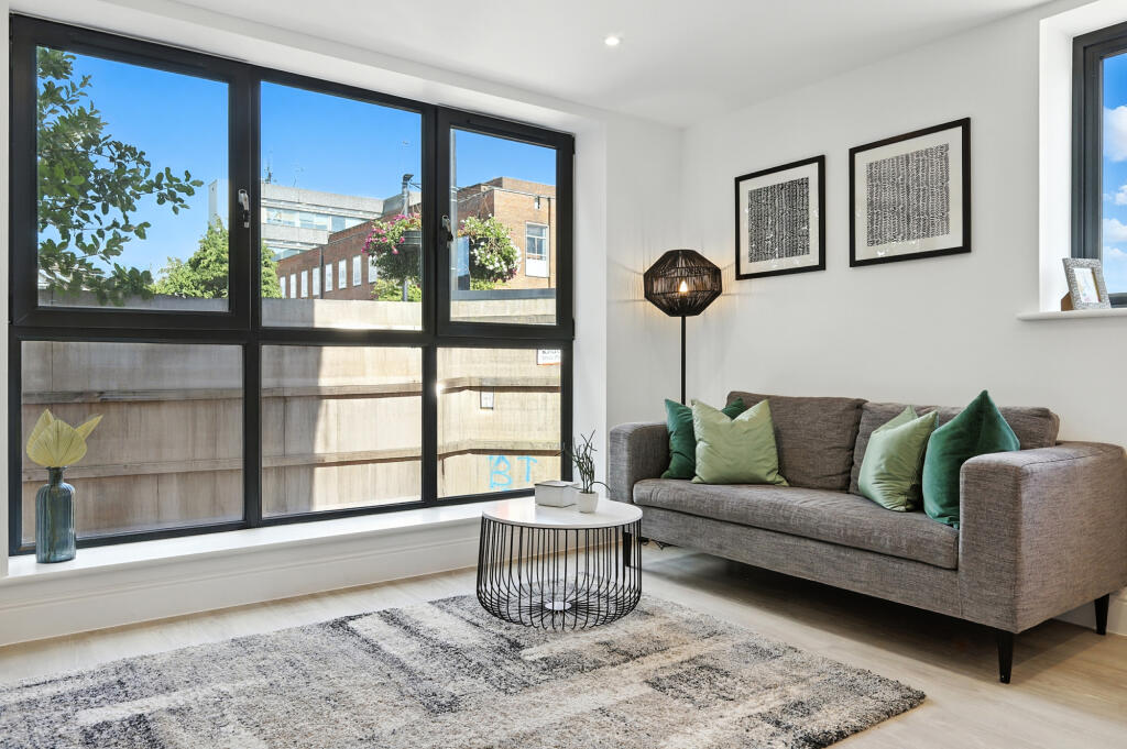 Apartment in Aylesbury, Elmhurst - View 4