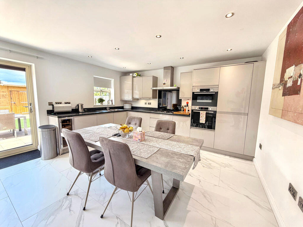 House in Alnwick, St. John's Place, Northumberland - View 5