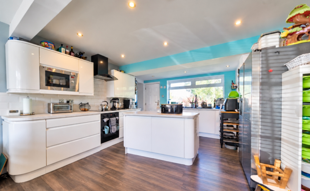 House in Halifax - View 3