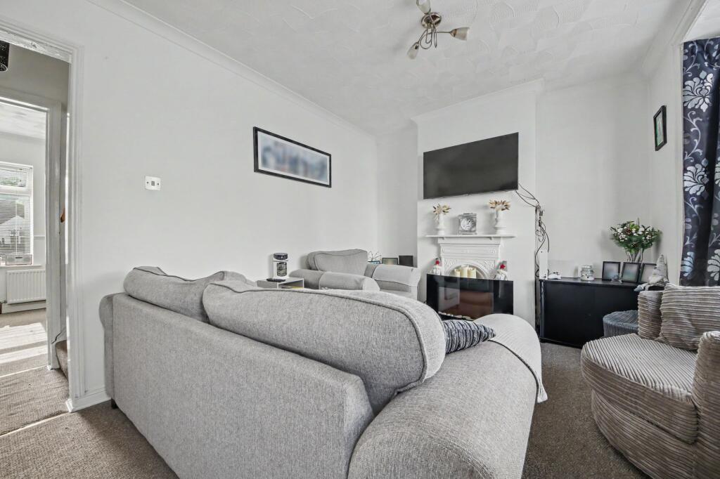House in Southampton, Western Docks, Freemantle - More