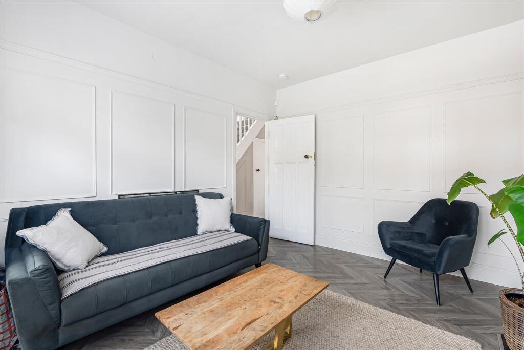 House in Ware, Kings Hill - More