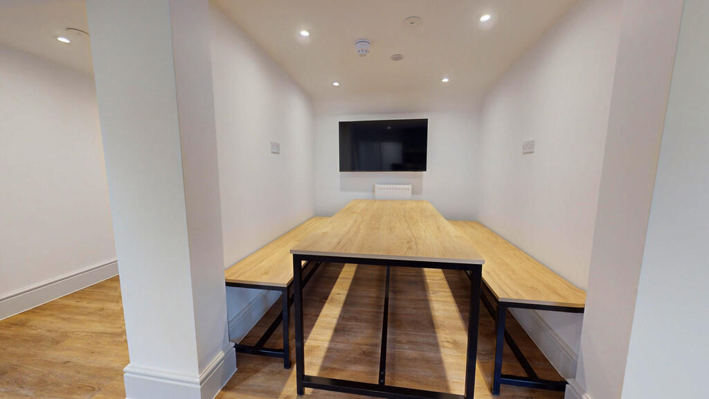 House in Bath - View 5