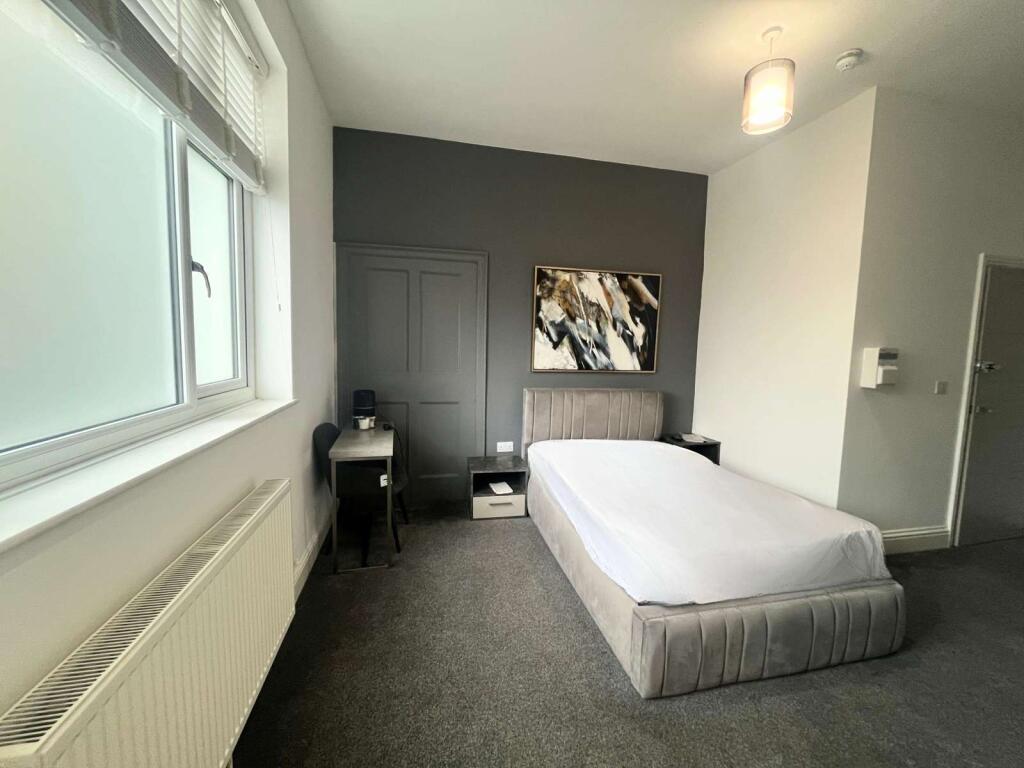 Main image of property: Advertising