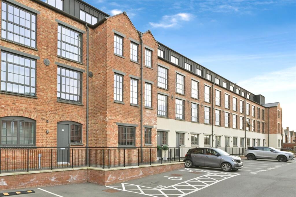 Main image of property: Countess Road, NORTHAMPTON, Northamptonshire, NN5