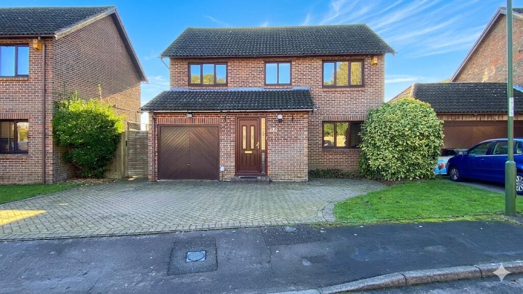 Main image of property: Grantsmead, North Lancing, West Sussex, BN15