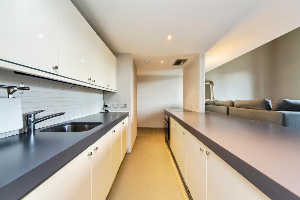 Apartment in Liverpool - View 5