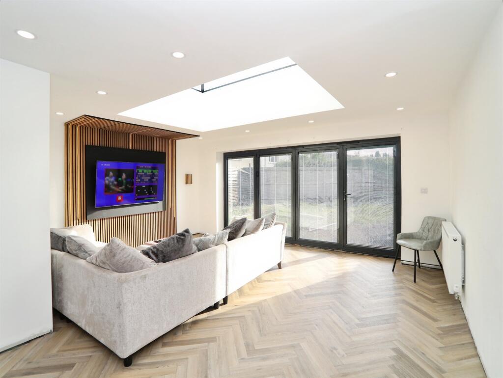 House in Cardiff - View 2