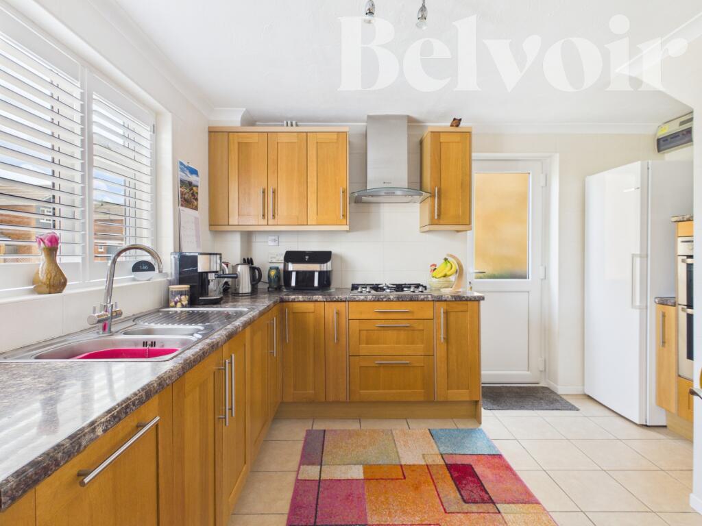 Violet Close, Kempshott, Basingstoke, RG22 - View 2