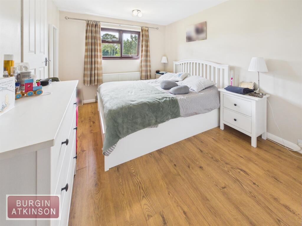 House in Doncaster - View 4