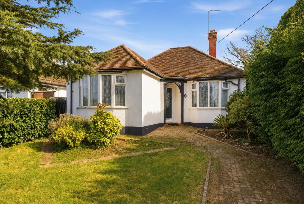 Main image of property: Mount Drive, Park Street, St. Albans, Hertfordshire, AL2