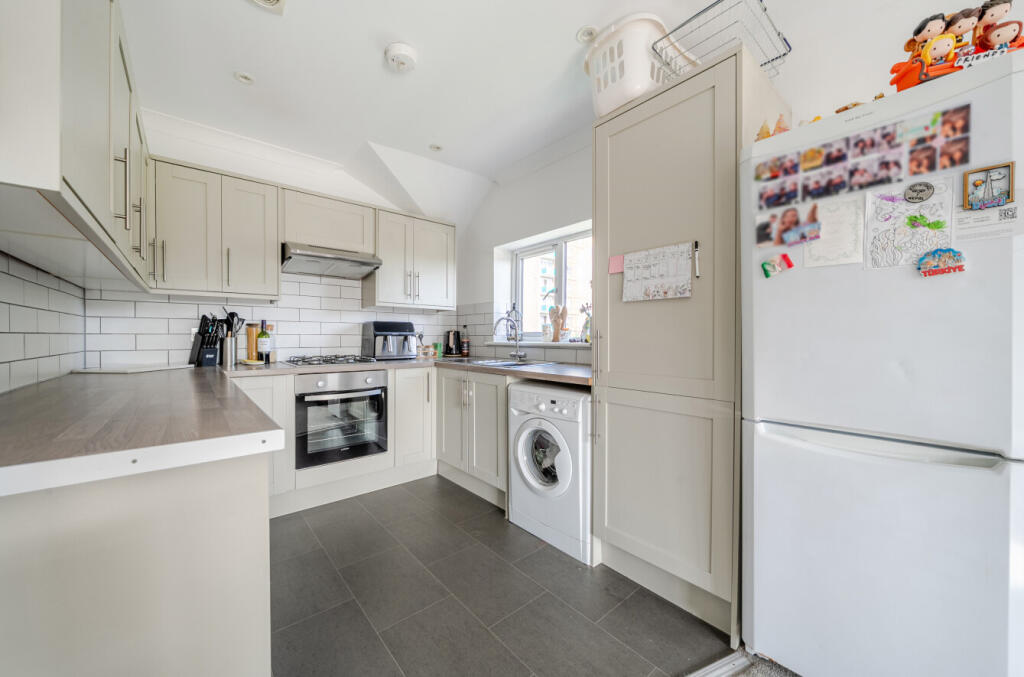 Apartment in Portsmouth - View 4