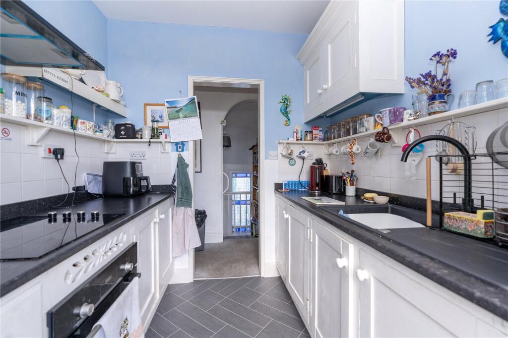 Penrose Terrace, Penzance, TR18 photo 4