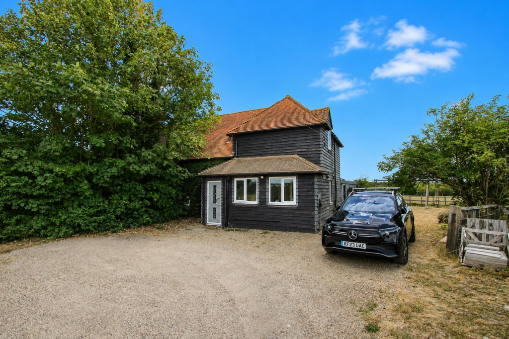 House in Sutton - View 4