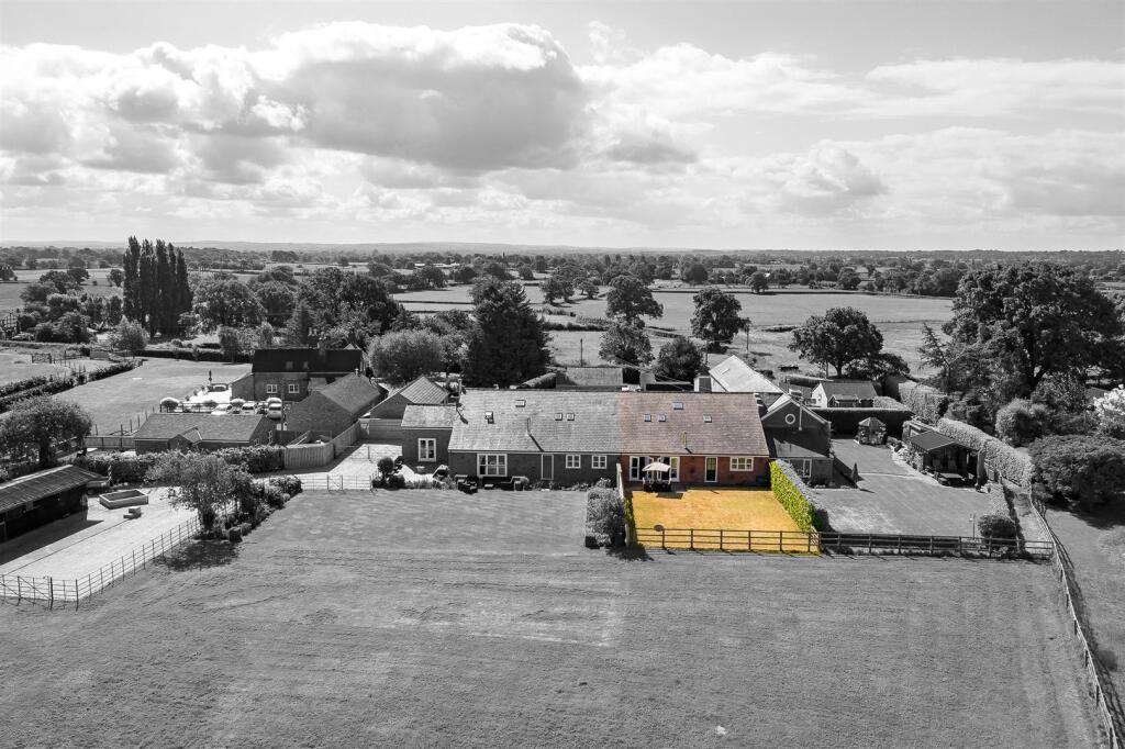 Meadow Acre, Wrenbury Frith, Nantwich CW5 8HN photo 3