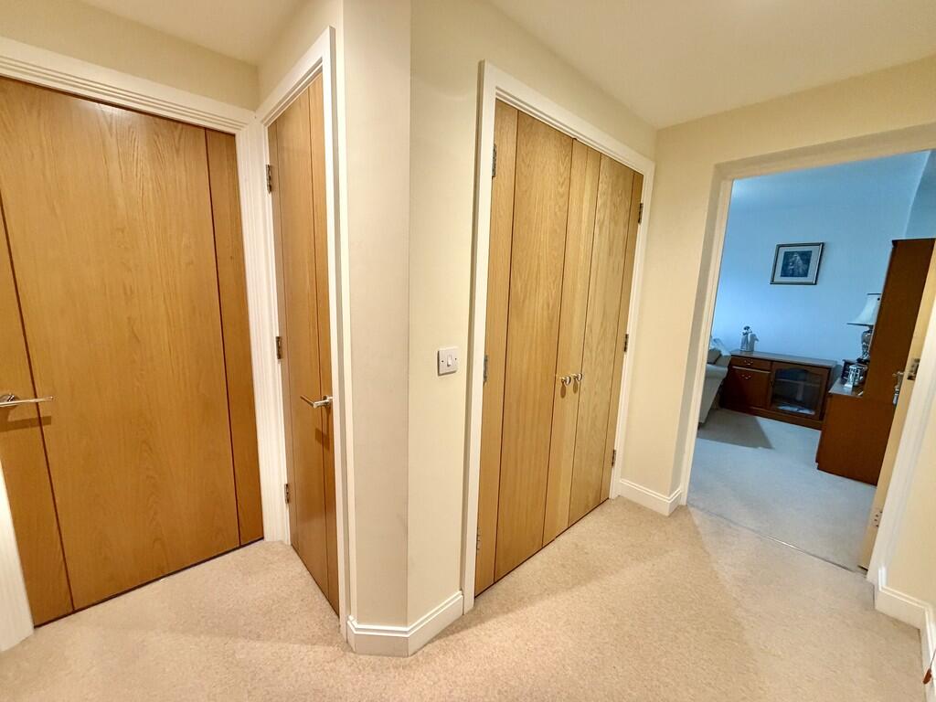 Macaulay Road, Broadstone photo 2