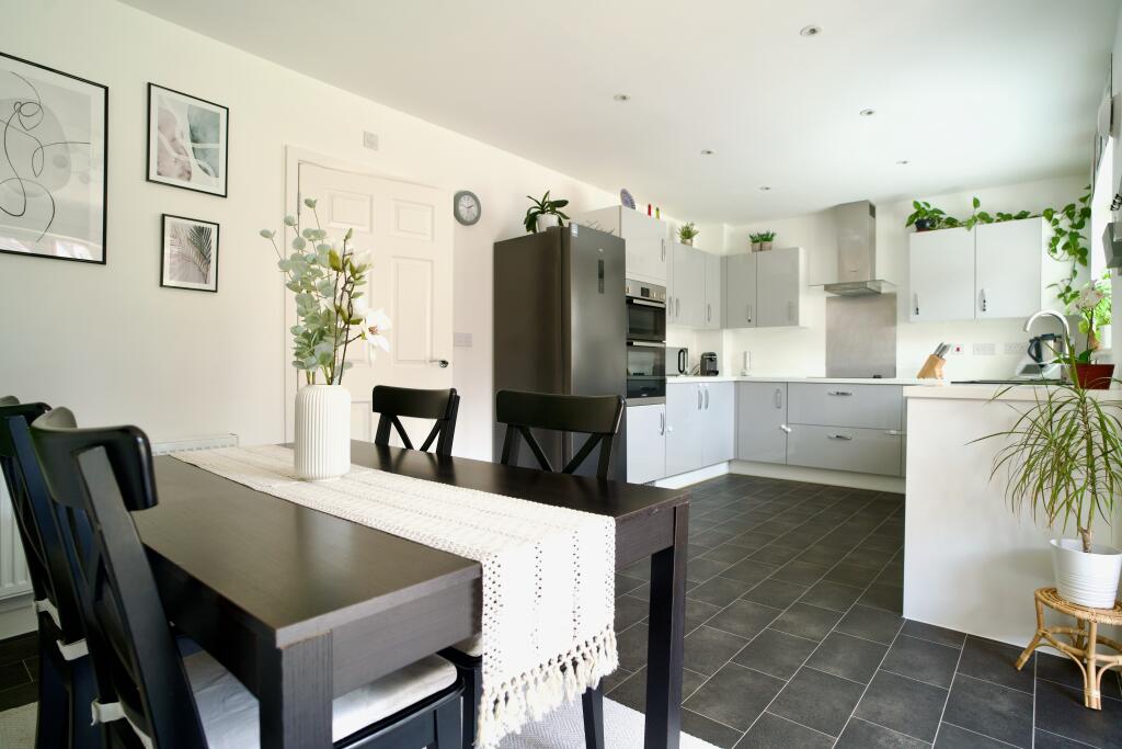 House in Southampton - View 5