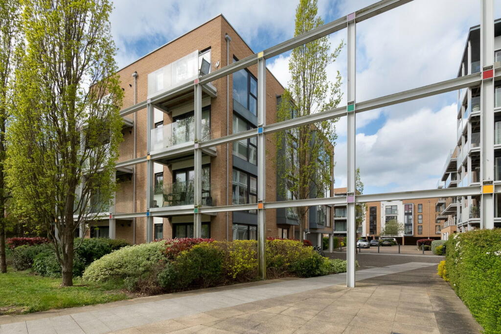 Main image of property: Cromwell Road, Cambridge, CB1 3Fa