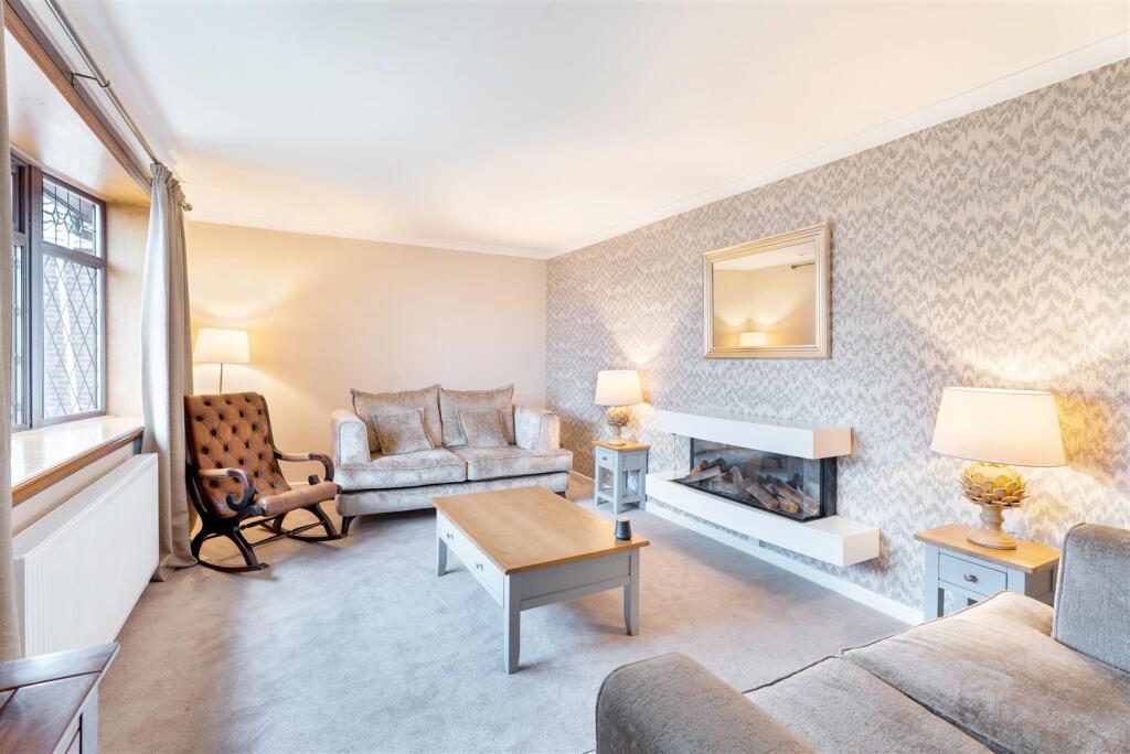 House in Wishaw, Coltness - View 5