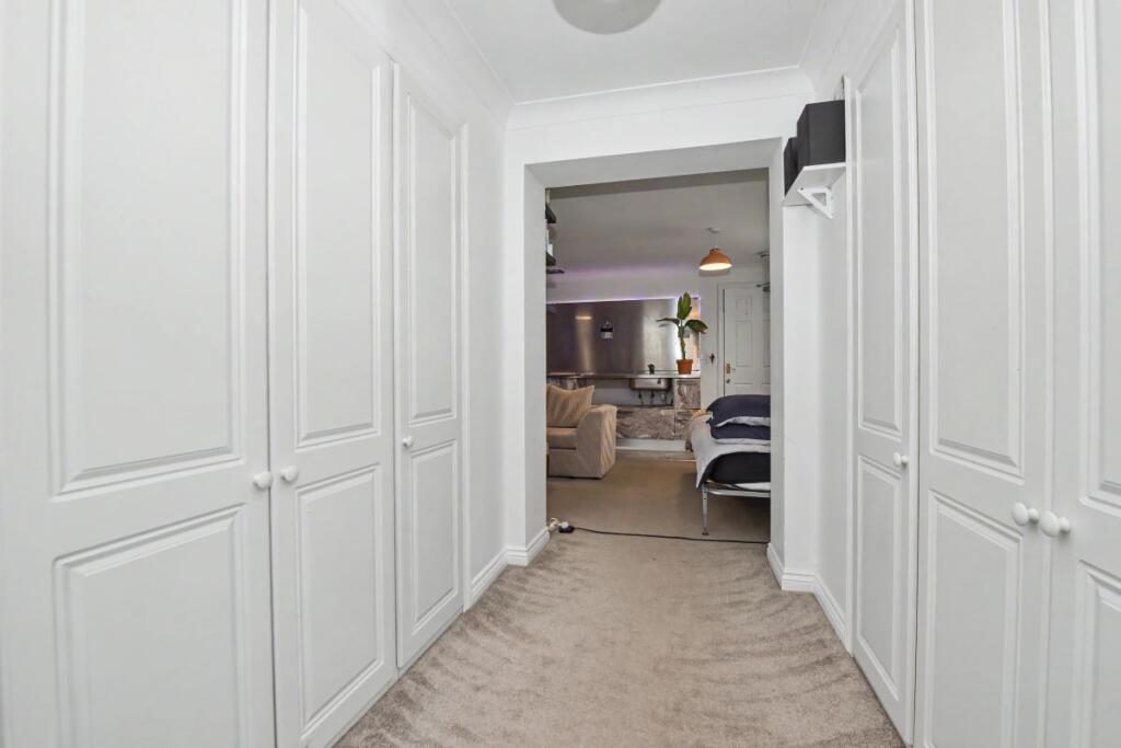 House in Colchester, Myland, Mile End - More