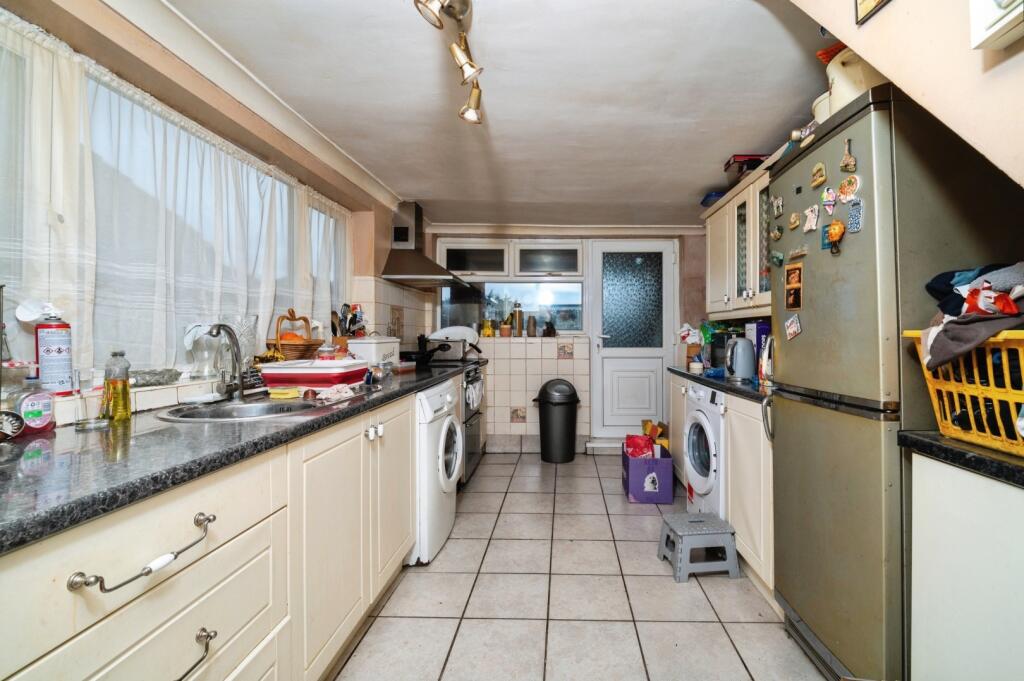 House in Grimsby, New Clee - View 4