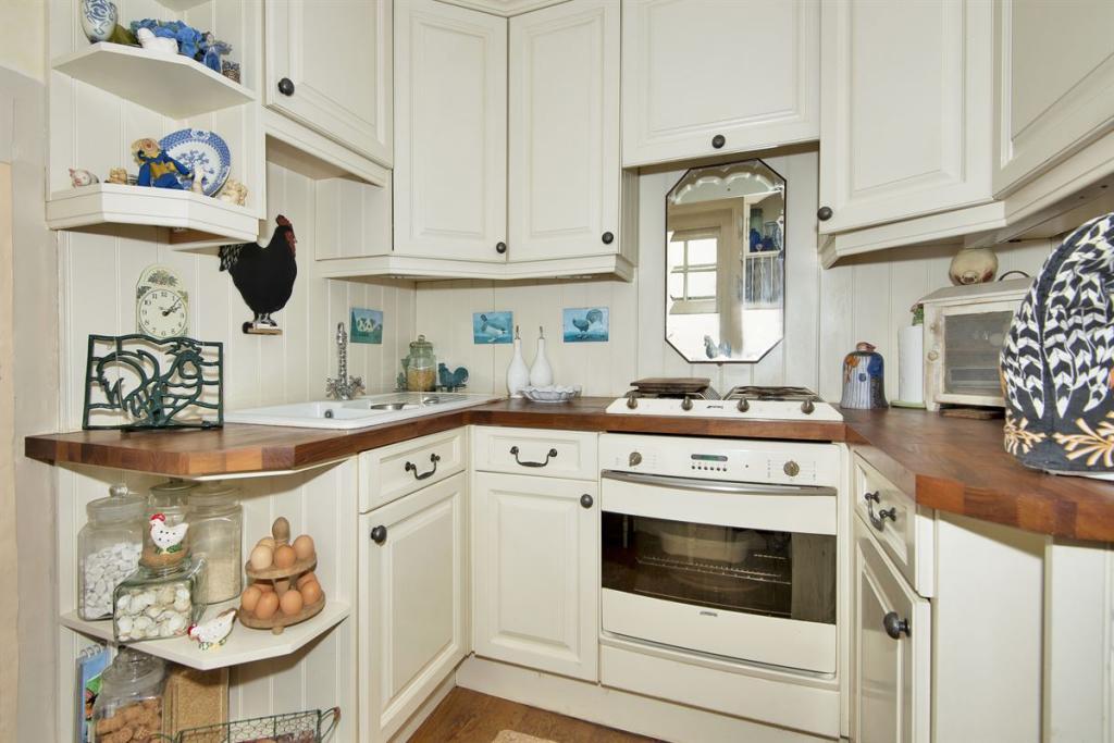 Apartment in Canterbury - View 5