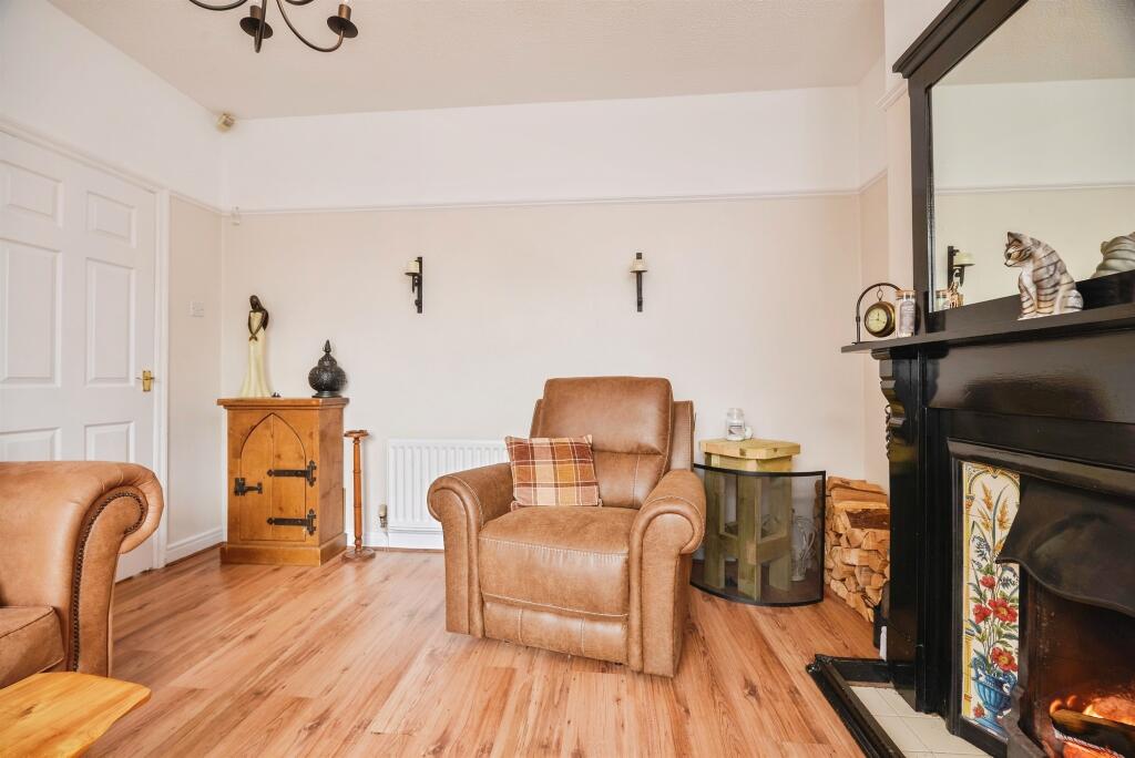 Imperial Crescent, Stockton-On-Tees - View 4