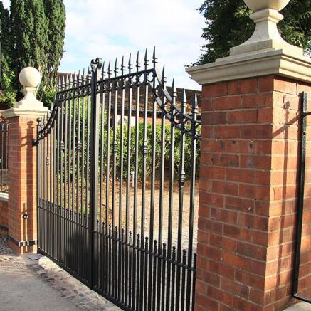 Bredon House