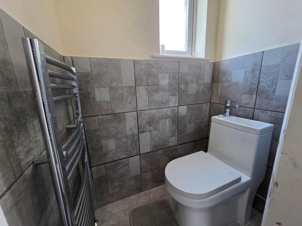 Apartment in Aylesbury, Buckinghamshire - More
