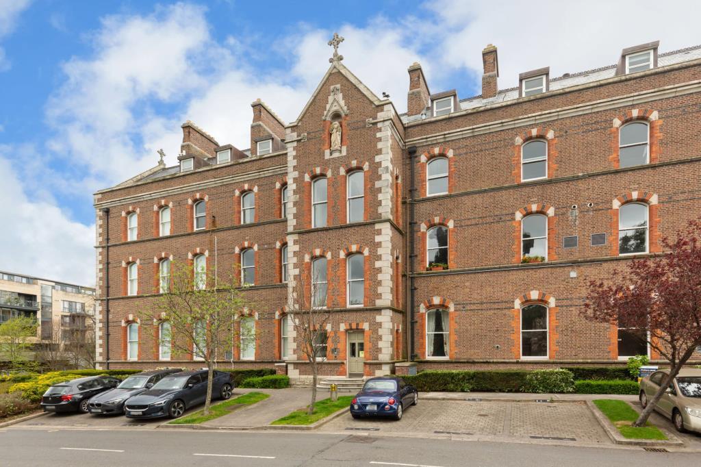 Main image of property: 30 Convent Hall, Mount Saint Annes, Milltown, Dublin 6, D06 A376