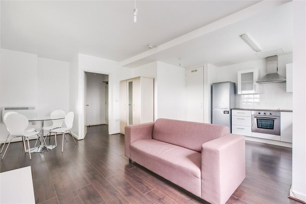 Apartment in London - View 3