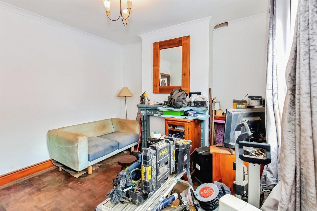 House in Harborough, Market Harborough - More