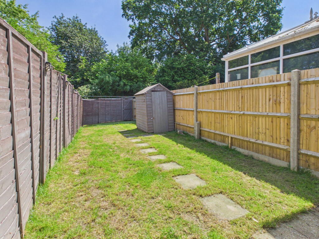 House in Horsham, North Heath, North Horsham - View 2