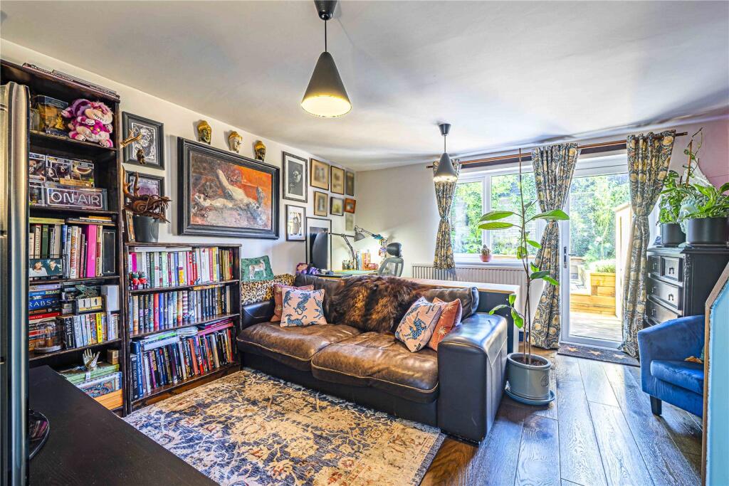 Main image of property: Gossoms Ryde, Berkhamsted, Hertfordshire, HP4