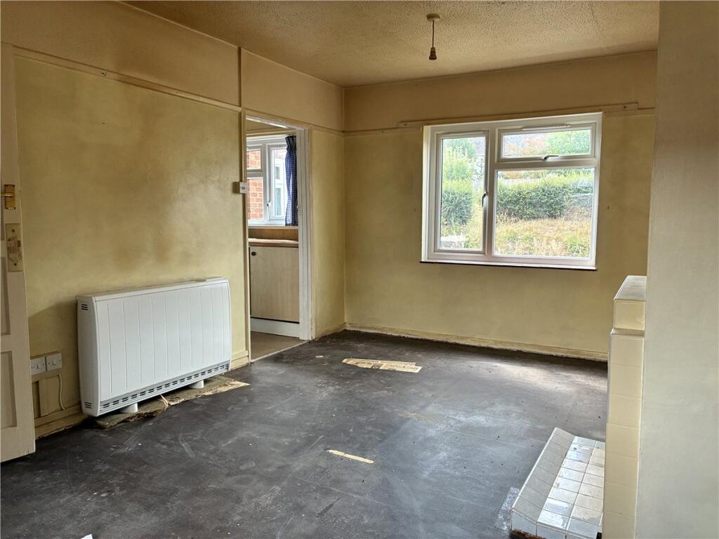 House in Swindon - View 4