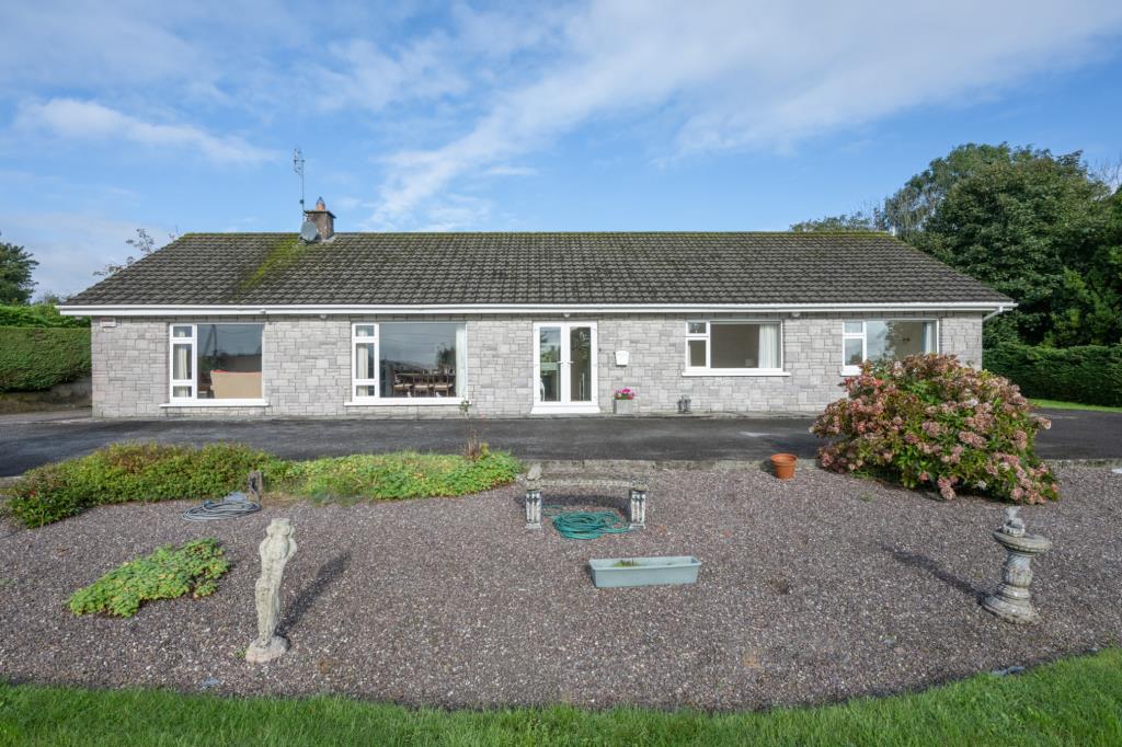 Main image of property: Sunnybank, Blossomgrove, Ballyvisteale, Glanmire, Co. Cork, T45 PK31