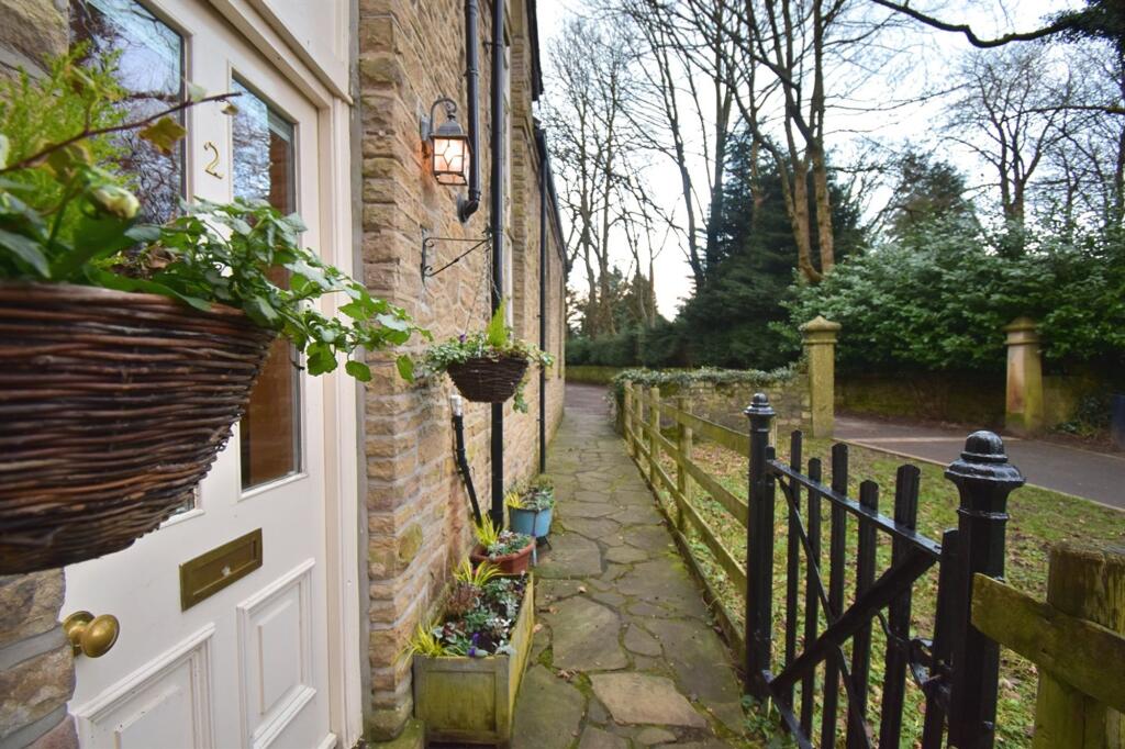 Reservoir Road, Whaley Bridge, SK23 photo 2