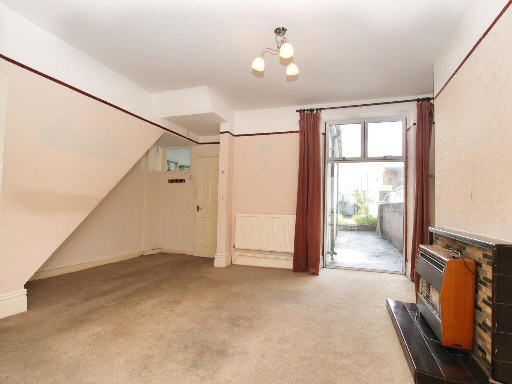 The Parade, Church Village, Pontypridd CF38 1BU photo 4