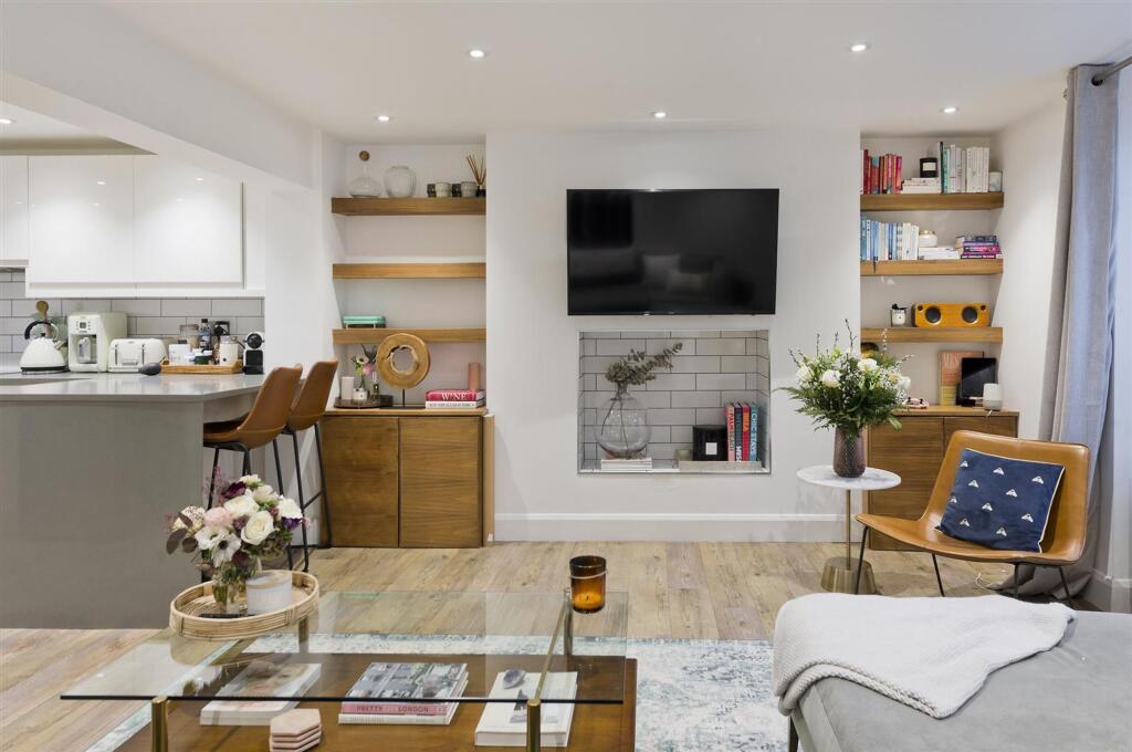 Main image of property: Westbourne Park Road, Notting Hill, W11
