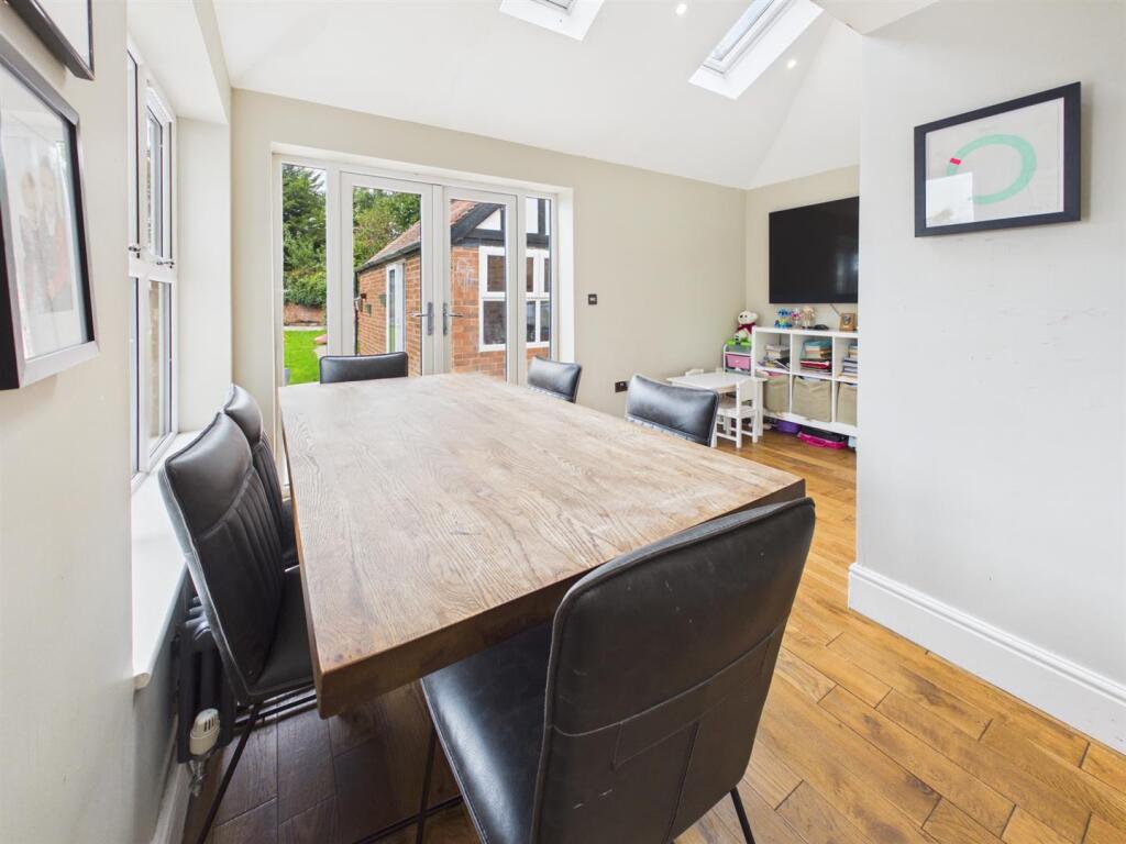 House in Gloucester - More