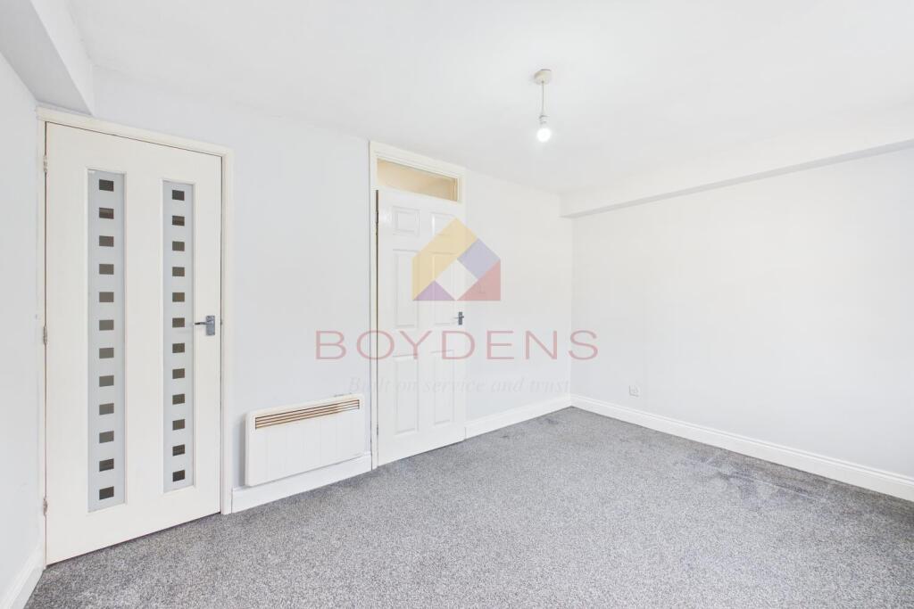 Apartment in Colchester, Essex - More