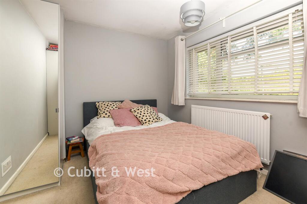 House in Reigate and Banstead, Surrey - More