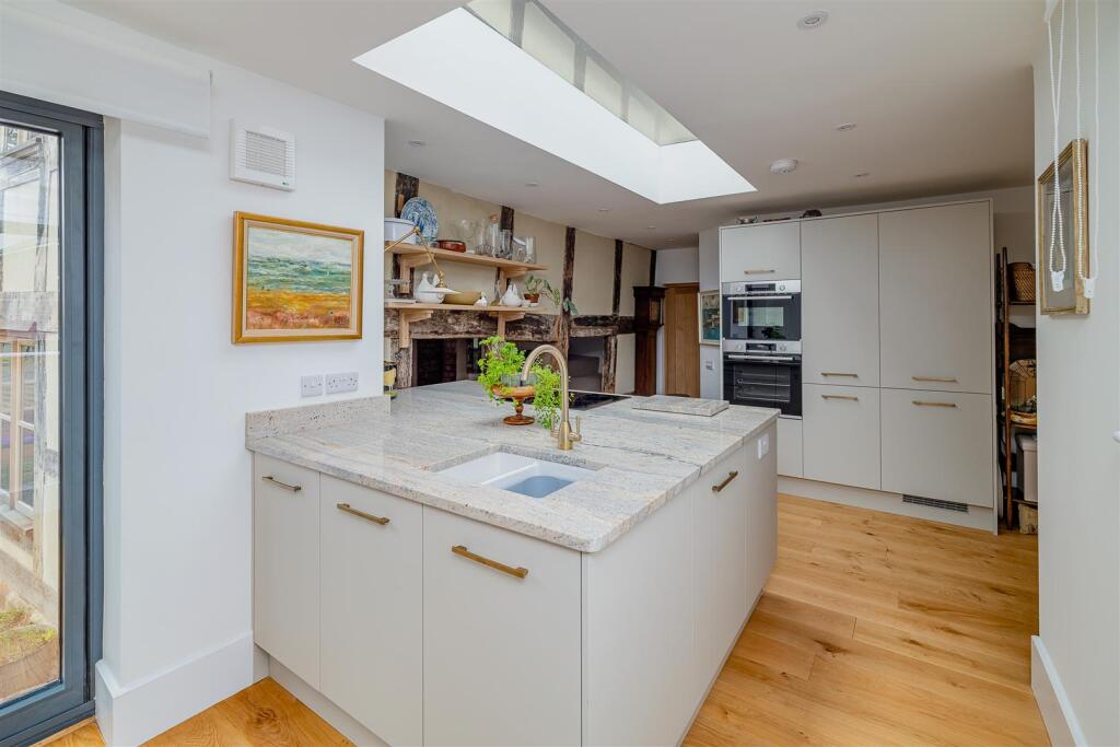 Park Cottage, Horsefair, Abbey Foregate, Shrewsbury SY2 6BL - View 6