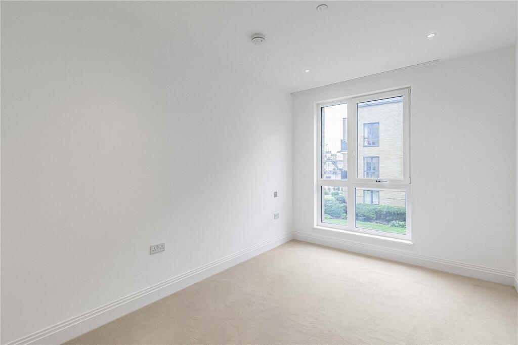Apartment in Twickenham - More