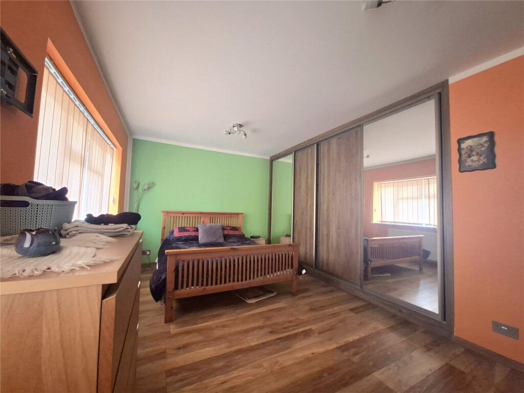 Apartment in Derby - View 4