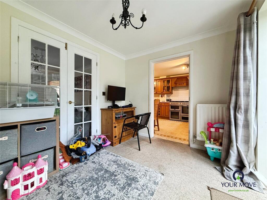 Saxby Close, Barnham, Bognor Regis, West Sussex, PO22 photo 4