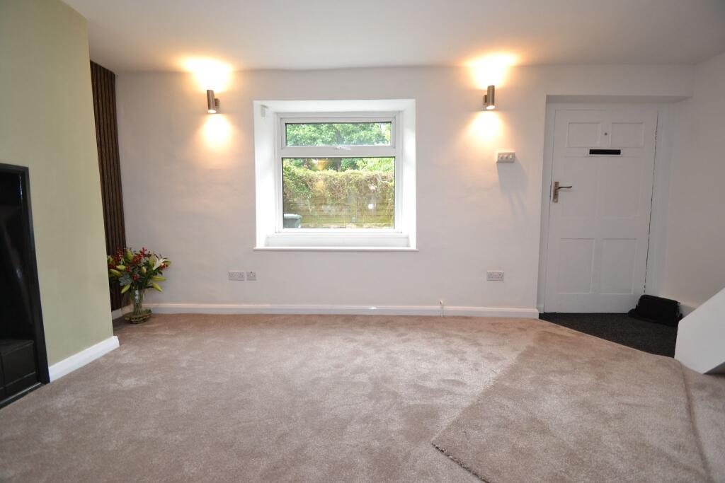 Leeds Road, Thackley, photo 4