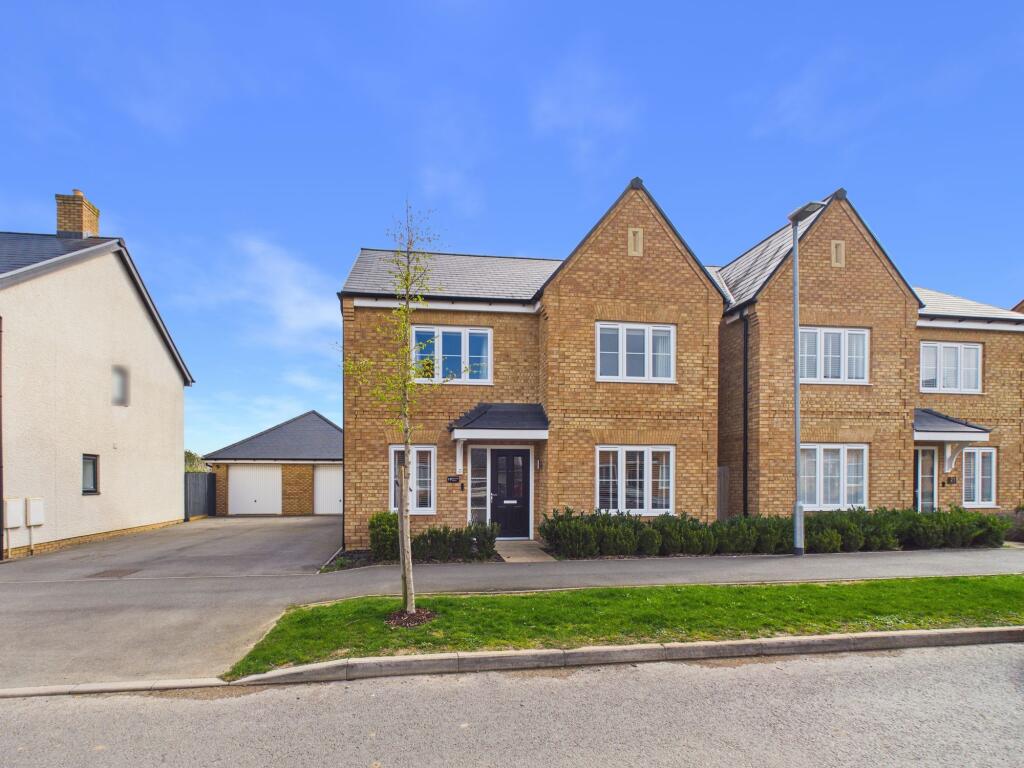 Main image of property: Peacock Drive, Sawtry, Cambridgeshire.